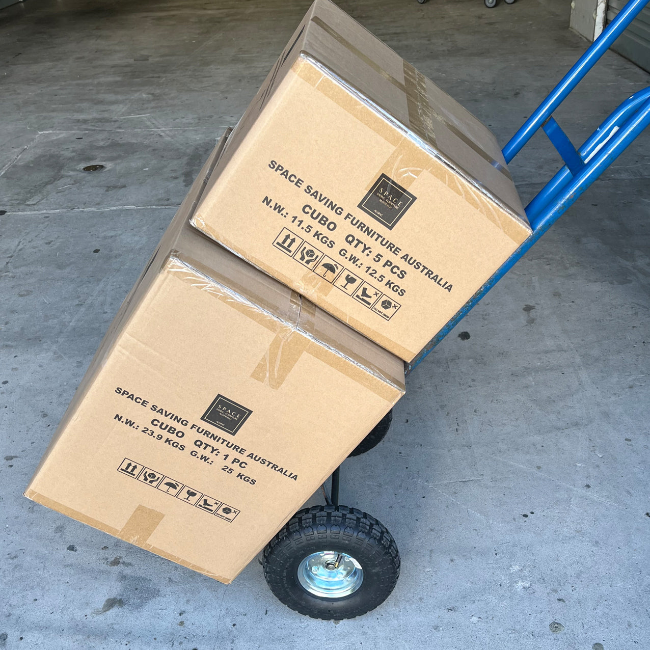 CUBO Extendable 5 Seater Bench Shipping | Space Saving Furniture Australia