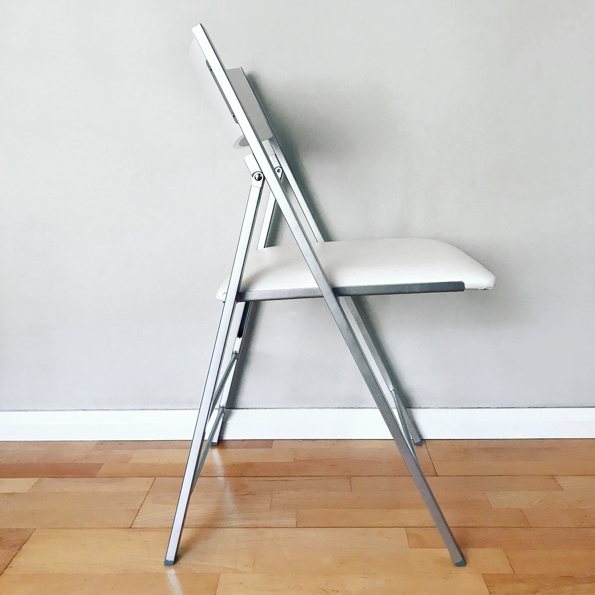 Set of 4 SPAZIO Folding Chairs 5 | Space Saving Furniture Australia